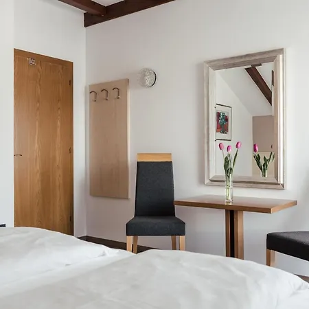 Отель Garni Sirmian