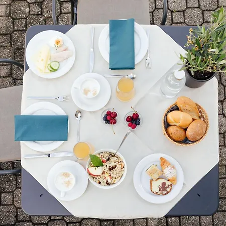 Отель Garni Sirmian Мерано