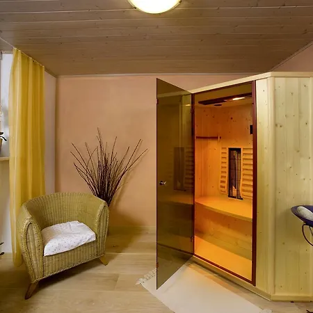 Hotel Garni Sirmian 3*